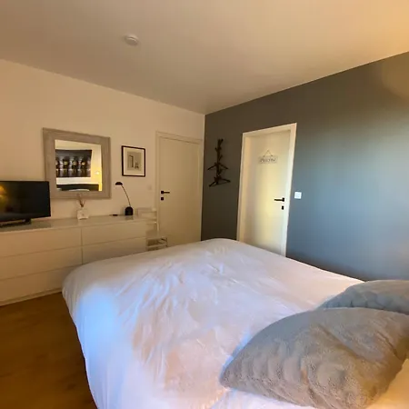 Fr Gilkens アパート